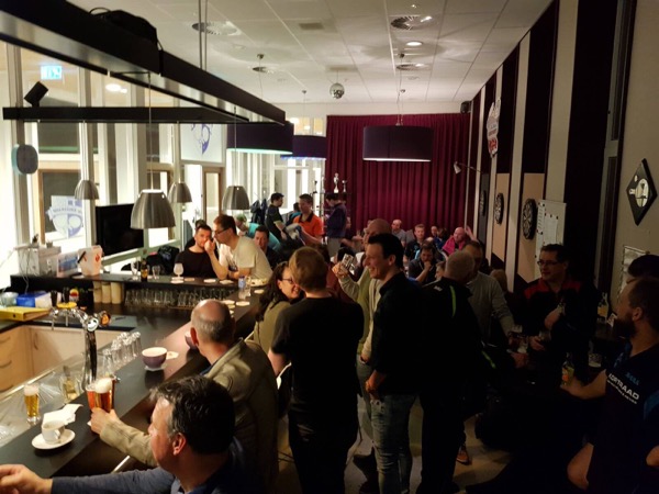 De gezellige kantine van de vereniging
